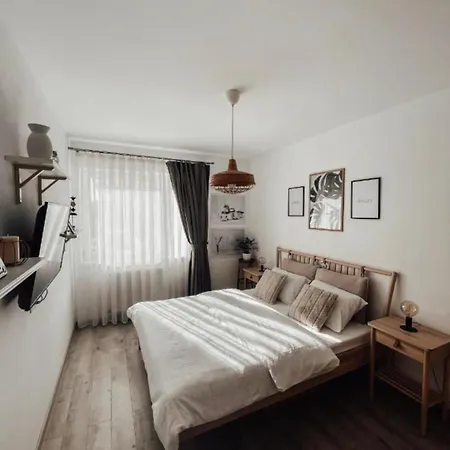 Apartment Romeoapart Bucharest